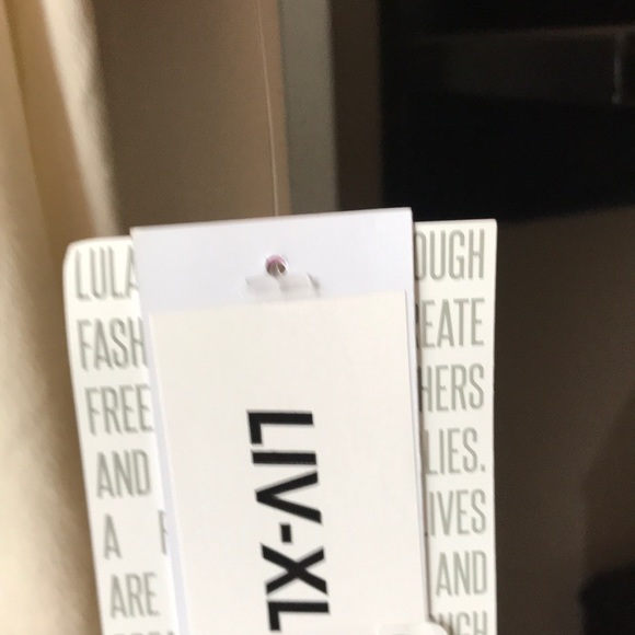 Lularoe Liv - Picture 5 of 8